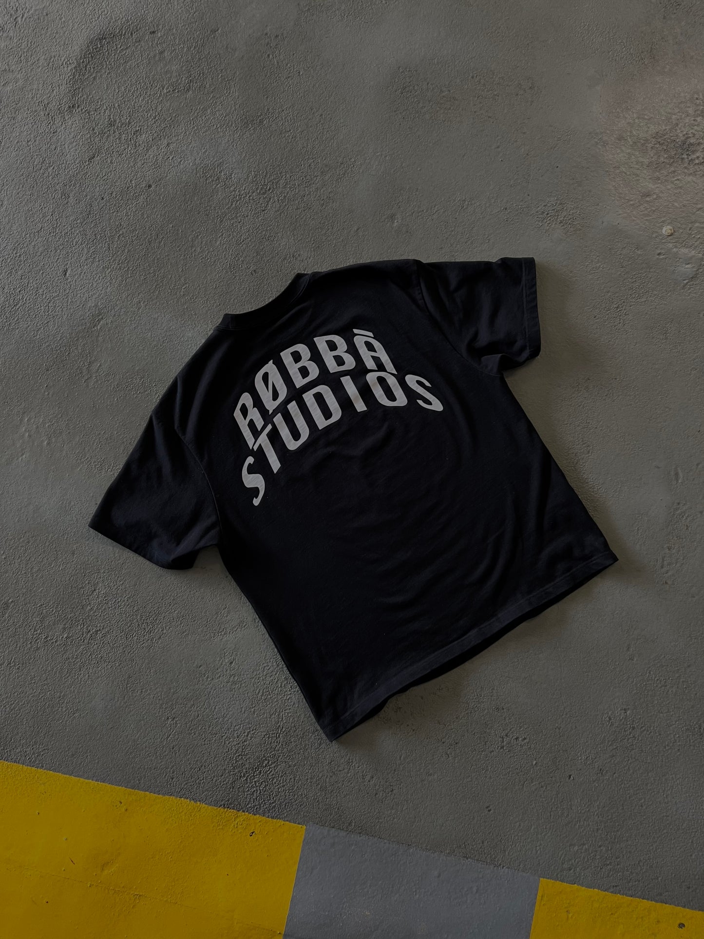 RØBBĀ LOGO T-SHIRT